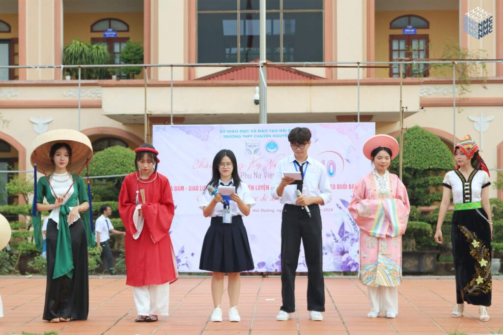 Toạ đàm