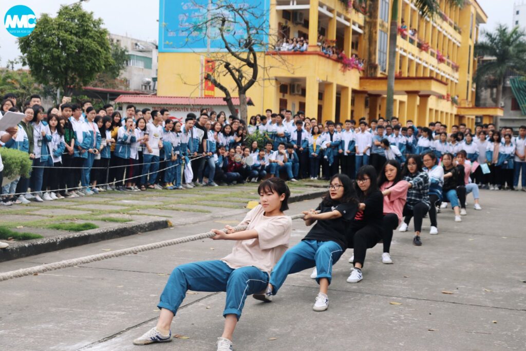 Cuộc thi kéo co liên khối năm 2022