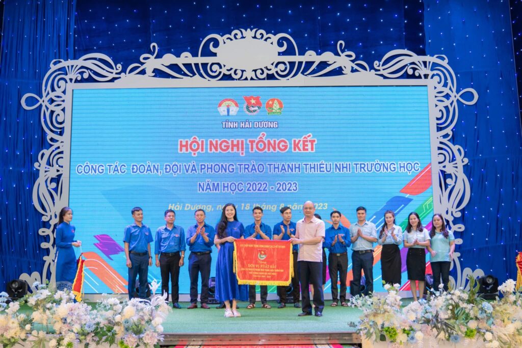 Cờ thi đua 2022-2023